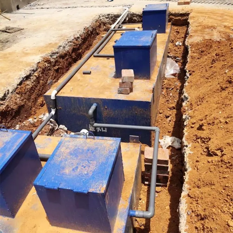 Echipamente de dimensiuni medii comunitare de canalizare menajeră îngropate